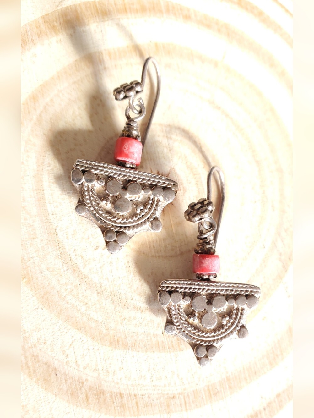 Vtg. Sterling Silver 925 Tribal Drop Earrings with Coral Accent